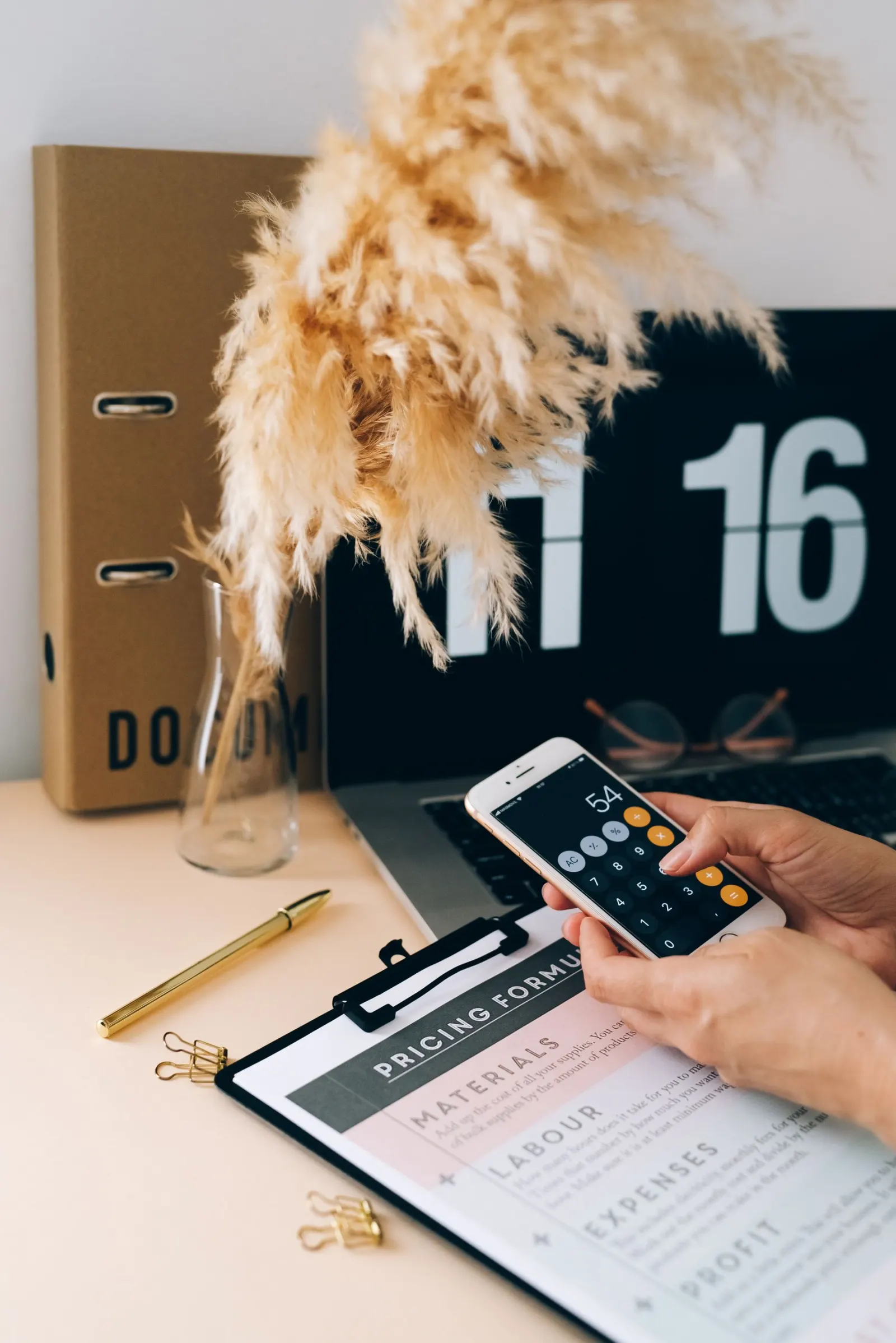 Freelance calculant son taux journalier moyen